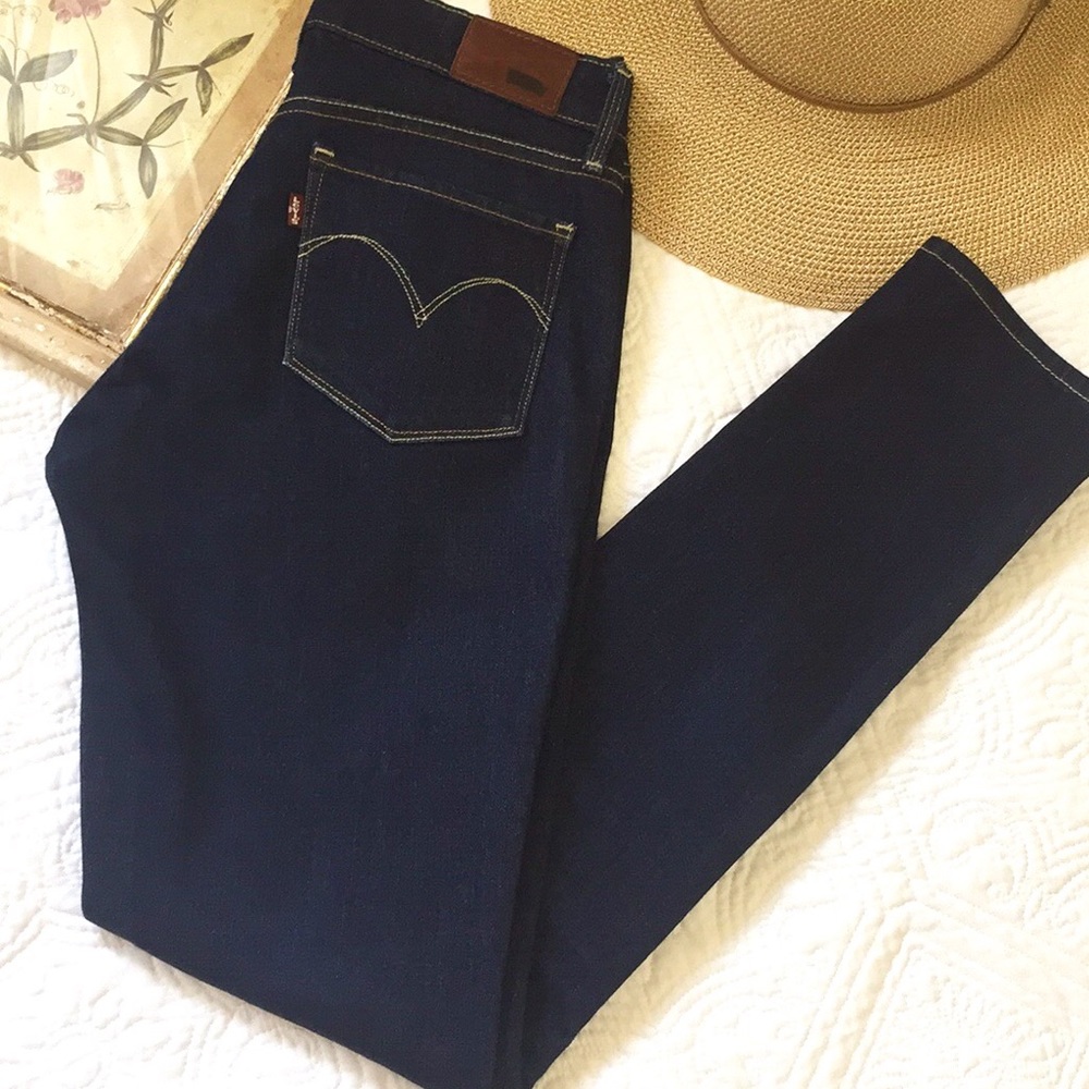 Levi’s Demi Curve Skinny Jean